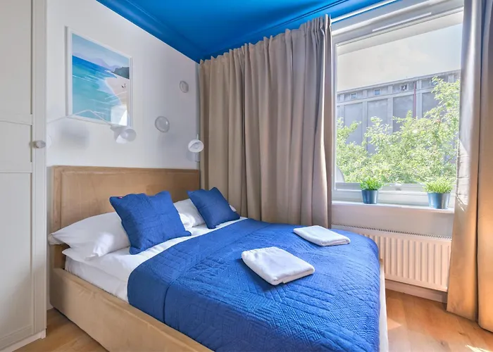3 City Apartments - Green Island